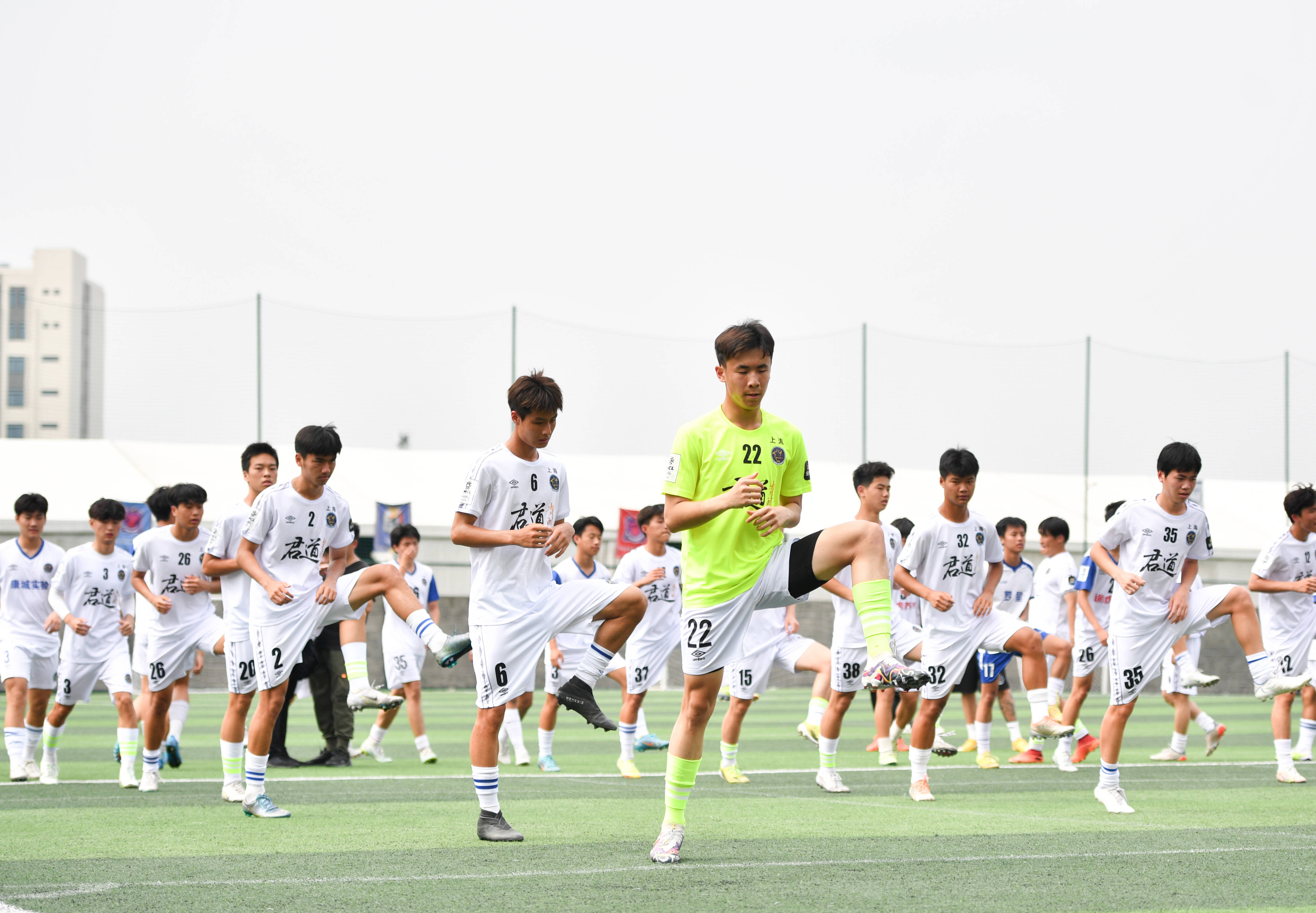 华体会电竞-中国足球联赛球员实力赛跑惊心动魄,角逐胜负的简单介绍