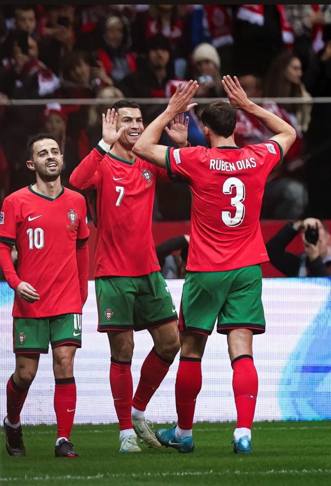 华体会官方入口-葡萄牙队实力出众,步入决赛之门的简单介绍