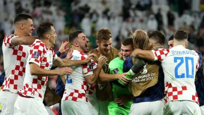 巴西球队挤进洲际足球赛四强