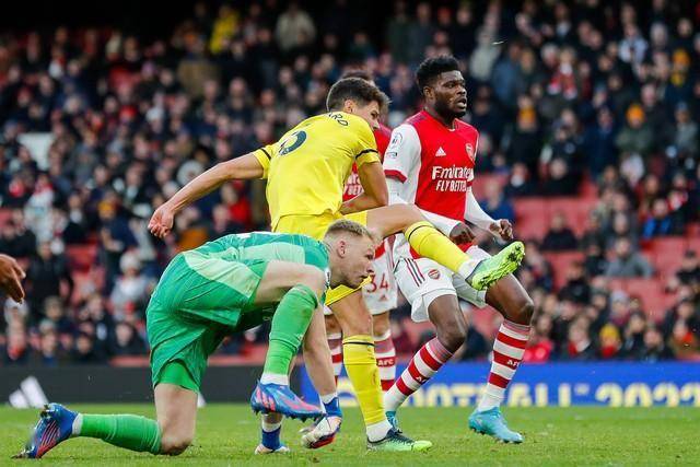 华体会app-阿森纳主场大胜水晶宫,保级情况出现曙光