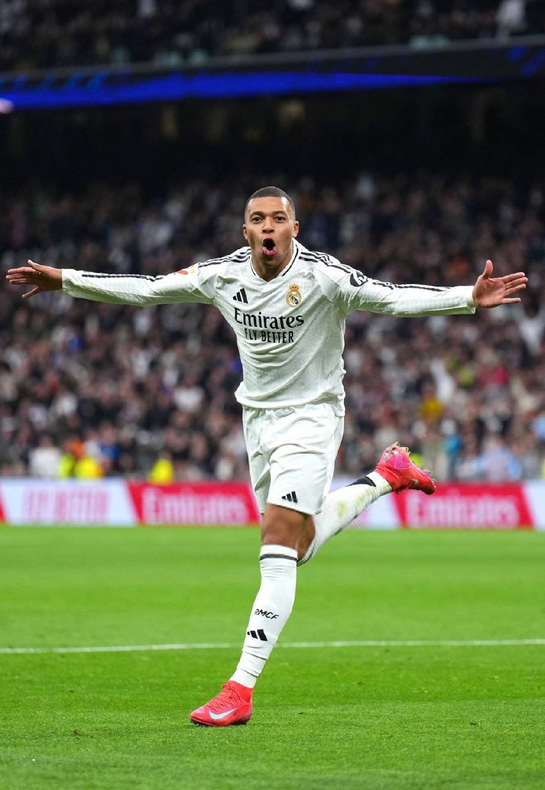 华体会入口-皇家马德里联赛不败，强势登顶！